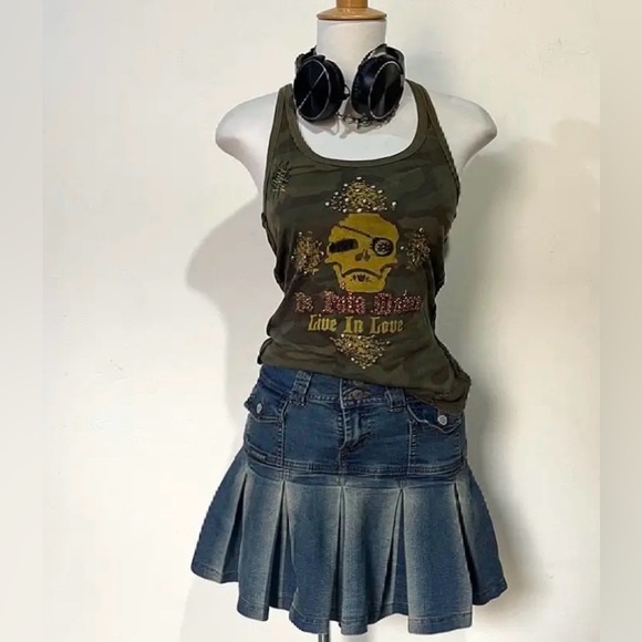 Selling @ the flea market - Picture 4 of 8